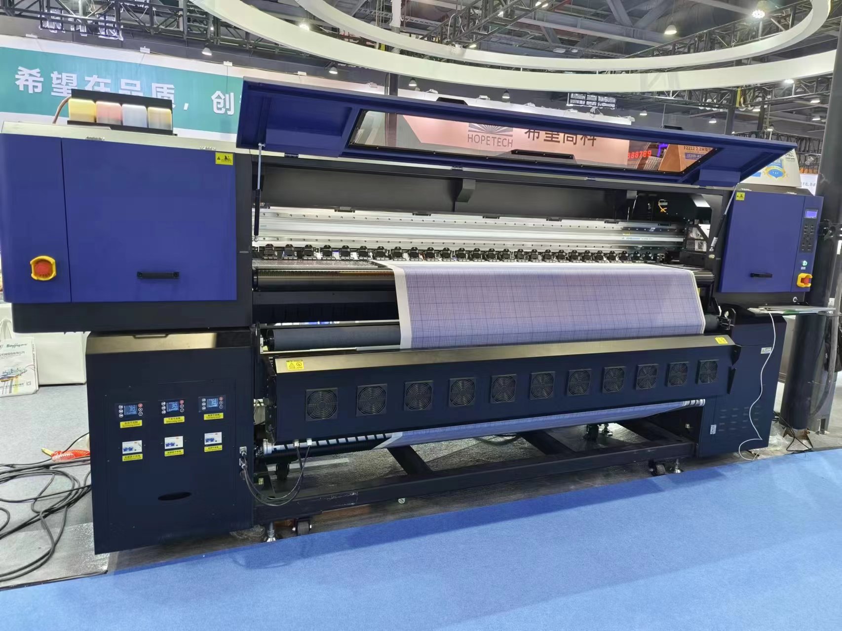 2.2m Digital Textile Printer with 8 Printheads thumbnail 2